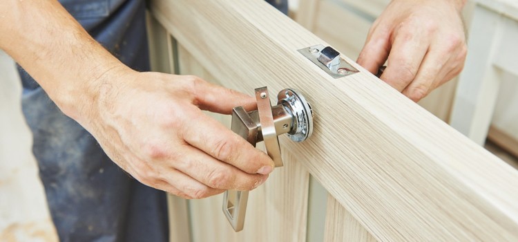 interior door repair Del Aire